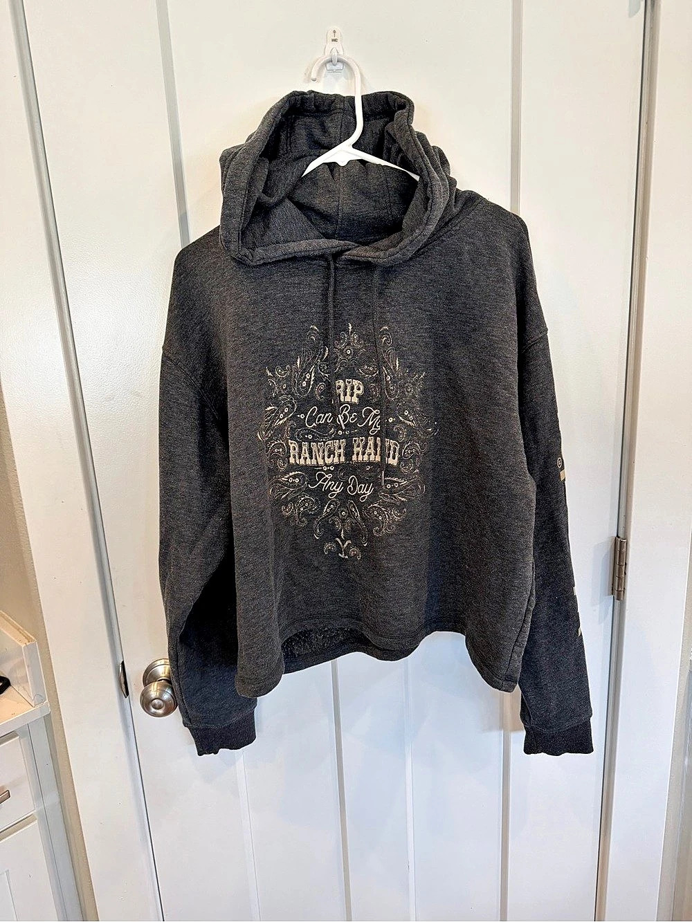 Wrangler x Yellowstone Rip Can Be My Ranch Hand Hoodie Gray Large